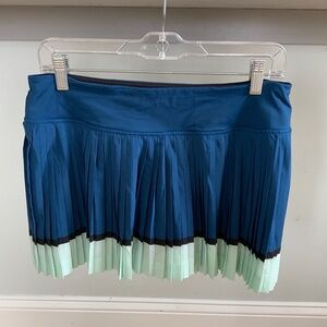 EUC Lululemon tennis skirt